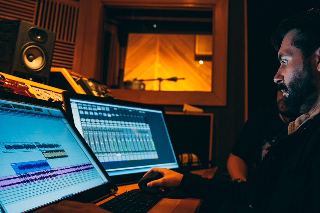 ordendador-edicion-audivisual ordenador-para-trabajos-audiovisuales